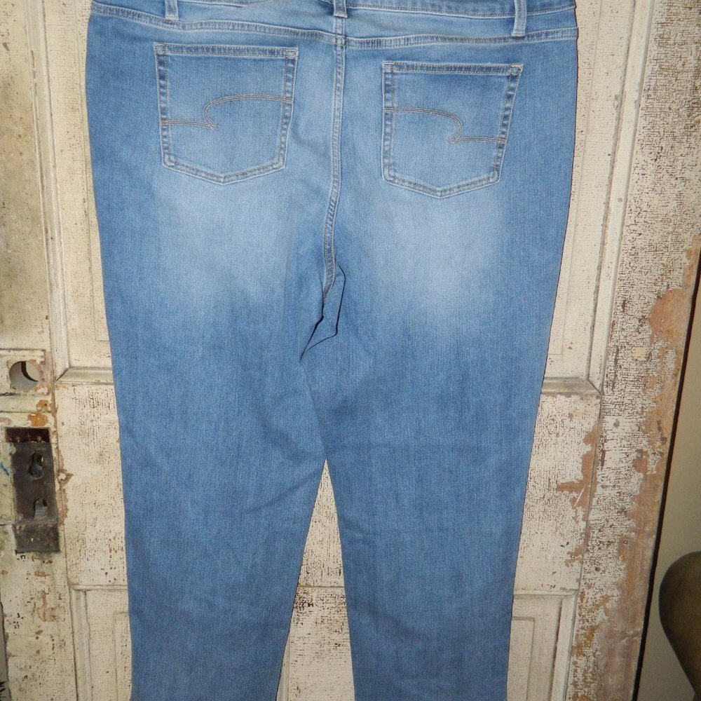 Time & Tru Straight Relaxed Fit Jeans Size 20 (W-11) - Picture 4 of 4